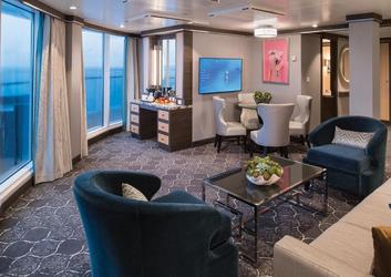 海洋奇迹号邮轮水上剧院套房