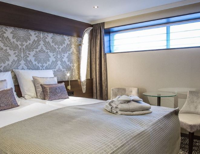 名仕号邮轮标准客房1层图片