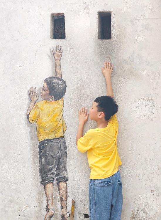 海洋赞礼号壁画街2