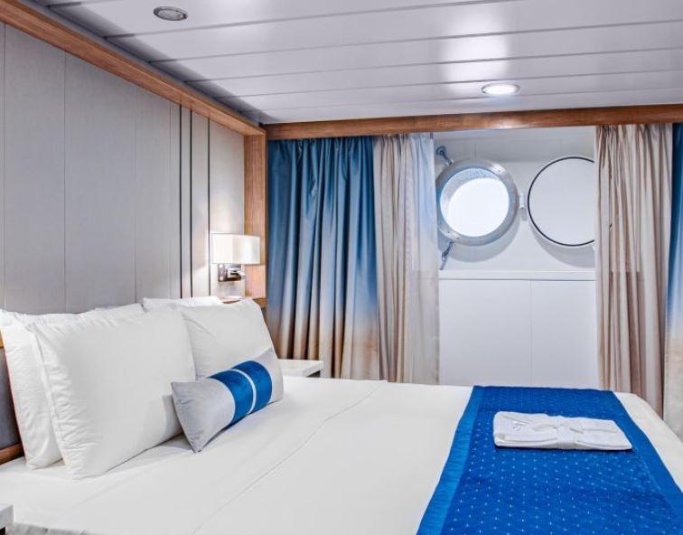 海洋胜利号邮轮单人舷窗房Single Stateroom图片