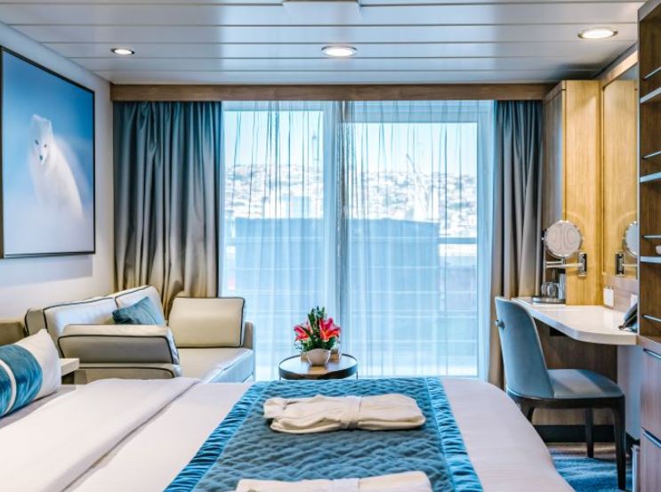 海洋胜利号邮轮高 级阳台房Superior Balcony Stateroom图片