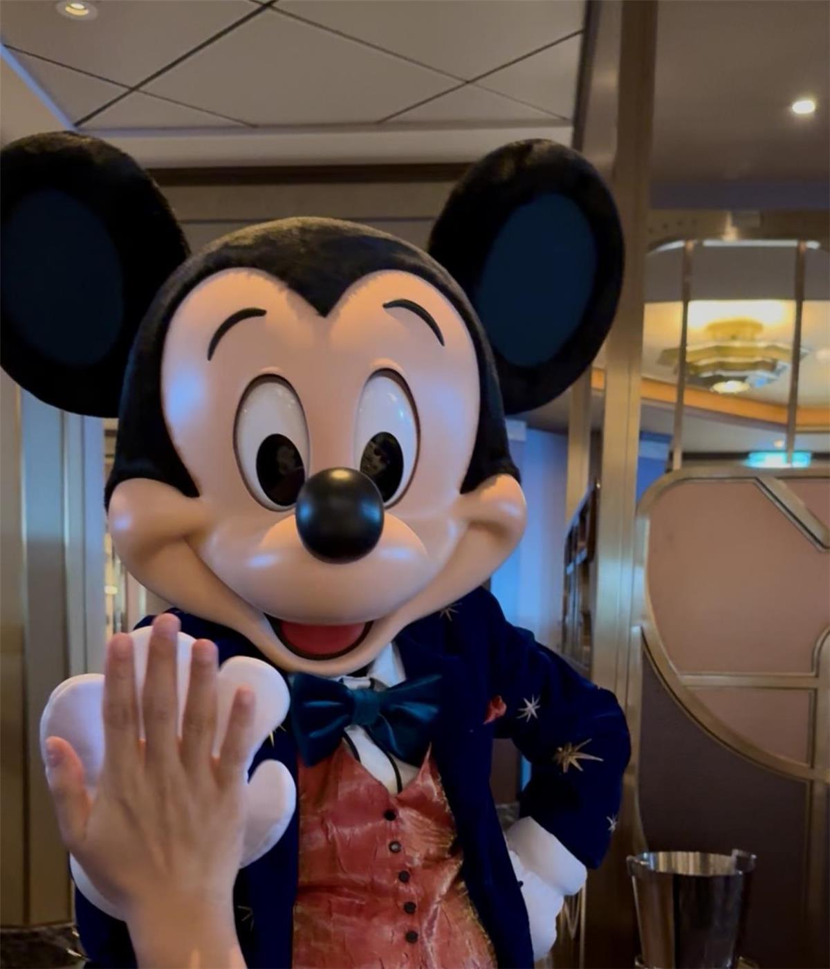 迪士尼探险号米老鼠互动