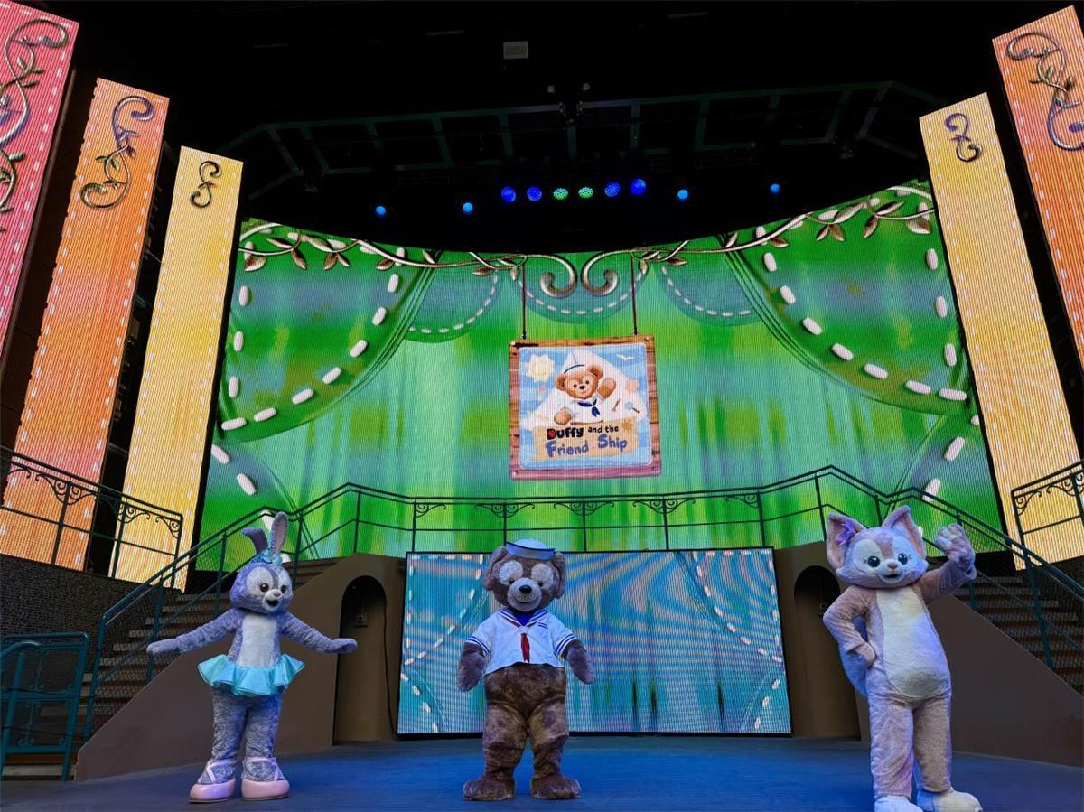 迪士尼探险号表演1