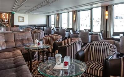 名仕号邮轮室内休息区