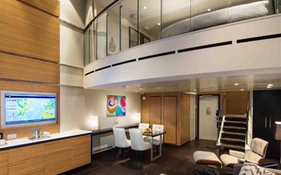 海洋量子号豪华双层套房图片