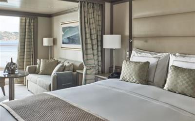 银海银月号豪华阳台套房图片