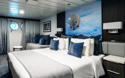 曦珥号三人舷窗房Aurora Stateroom Triple Share图片