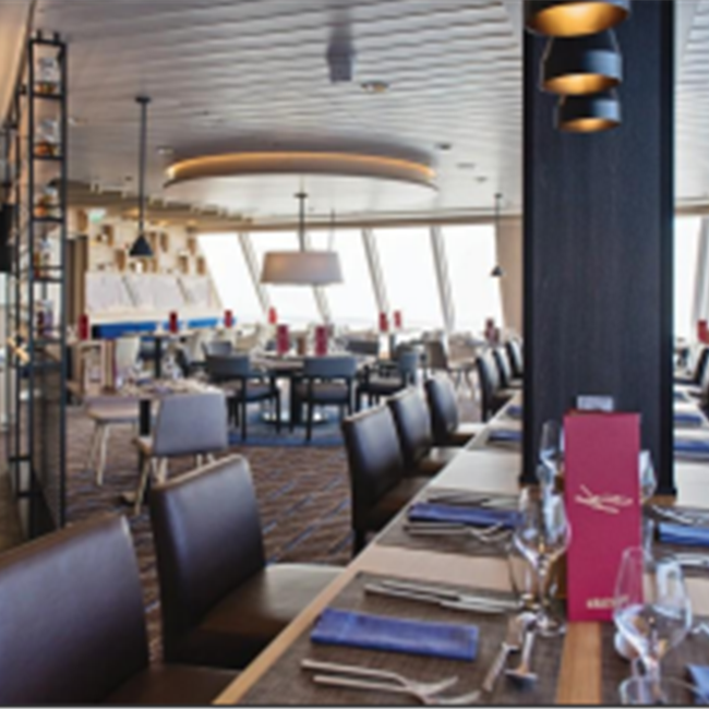 午夜阳光号邮轮Aune 主餐厅图片